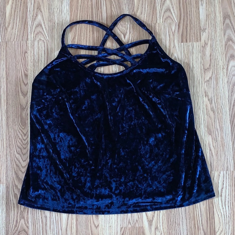 True Craft velvet tank top size 1X.